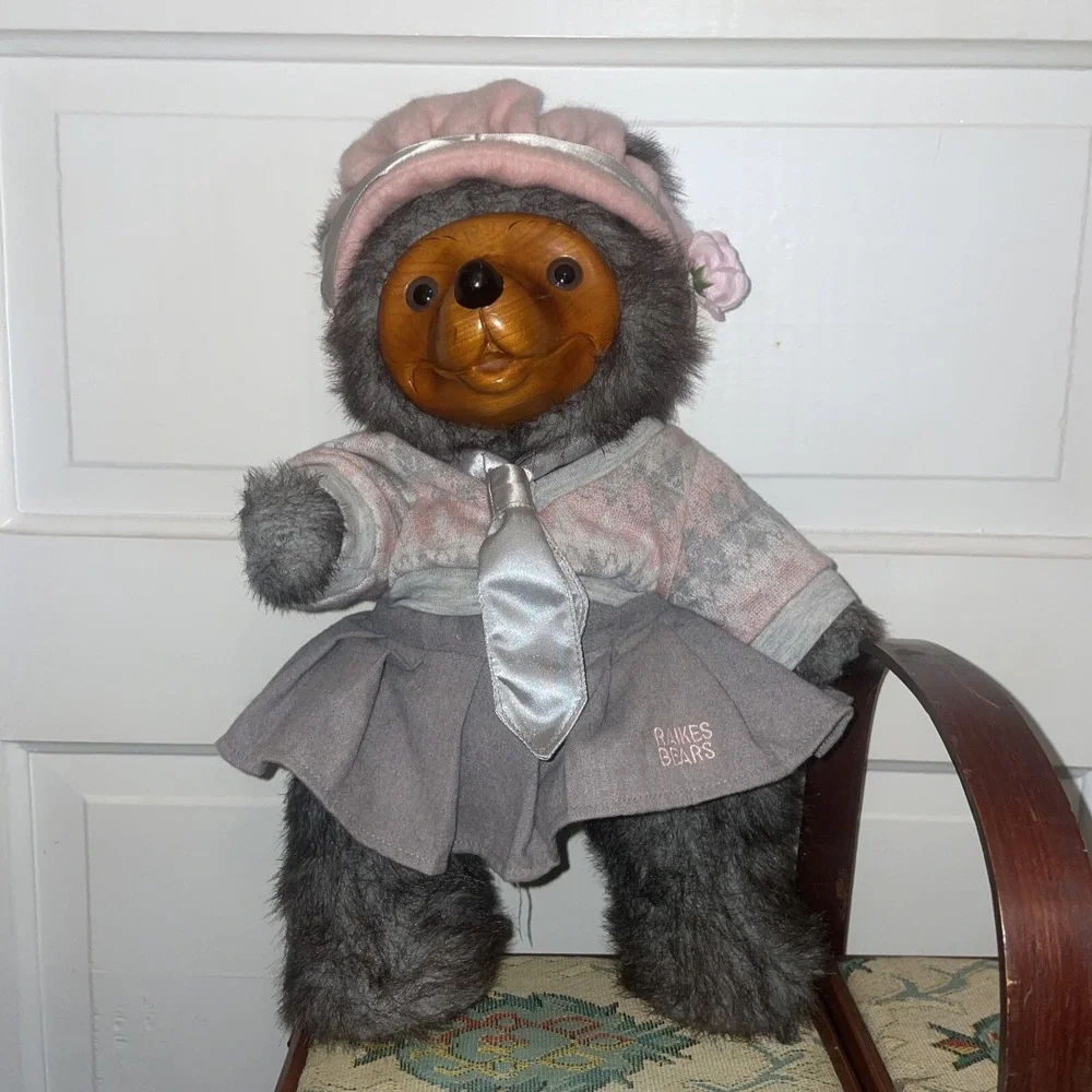 Raikes 1986 Daisy Bear Signed Foot Pink Hat Satin Tie Jointed At Hip Wood Wooden